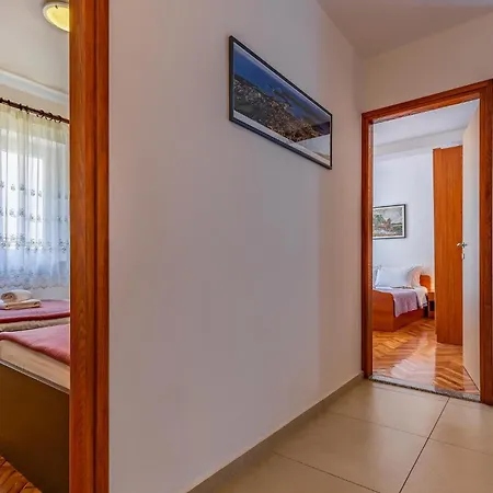 Cozy In With Kitchen * Medolino